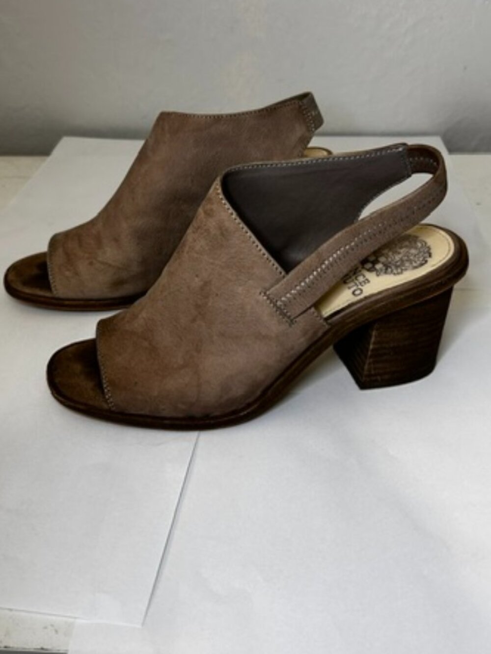 Vince Camuto Kailsy Block Heel Peep Toe Booties Tan Size 6